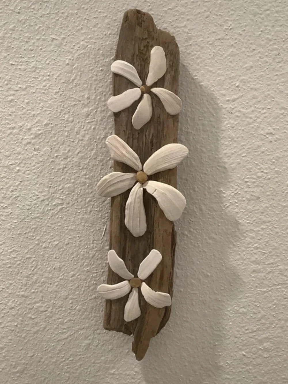 Driftwood Art, Driftwood & Seashell Flowers With Agates , Coastal Decor